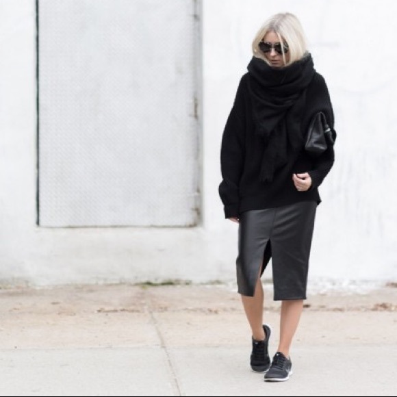 Babaton Faux Leather Jax Pencil Skirt - Picture 7 of 7